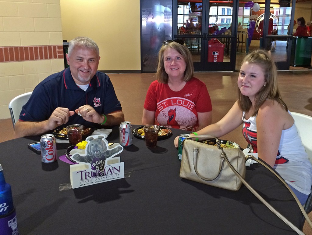 St. Louis Alumni Chapter: Cardinals vs. Cubs Tailgate & Baseball Game