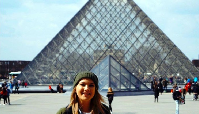 FL-Study-Abroad-in-Paris-France-w2